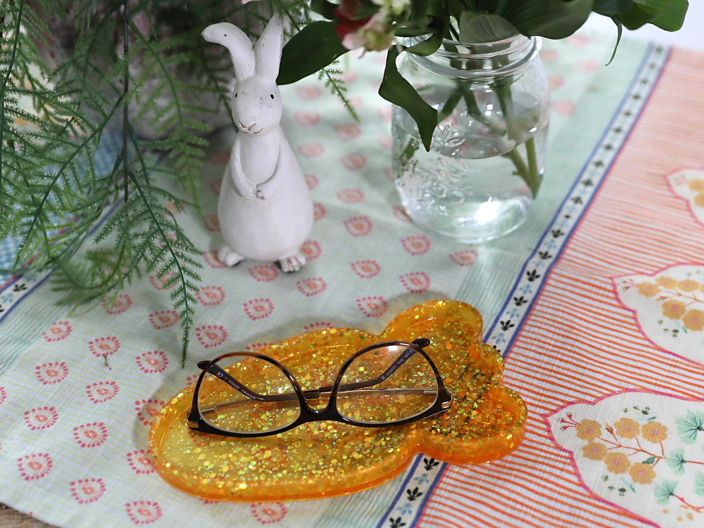 Glitter Carrot Trinket Dish, Holographic Easter Decor for Accessories, Perfect Gift for Spring and Animal Lovers