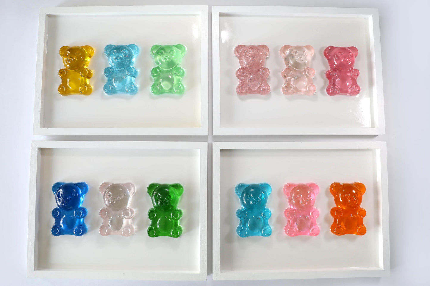 Nursery Wall Art Set of 3 Resin Bears, Charming Lilac Frame Decor for Babies, Baby Gift for New Parents and Nursery Decor