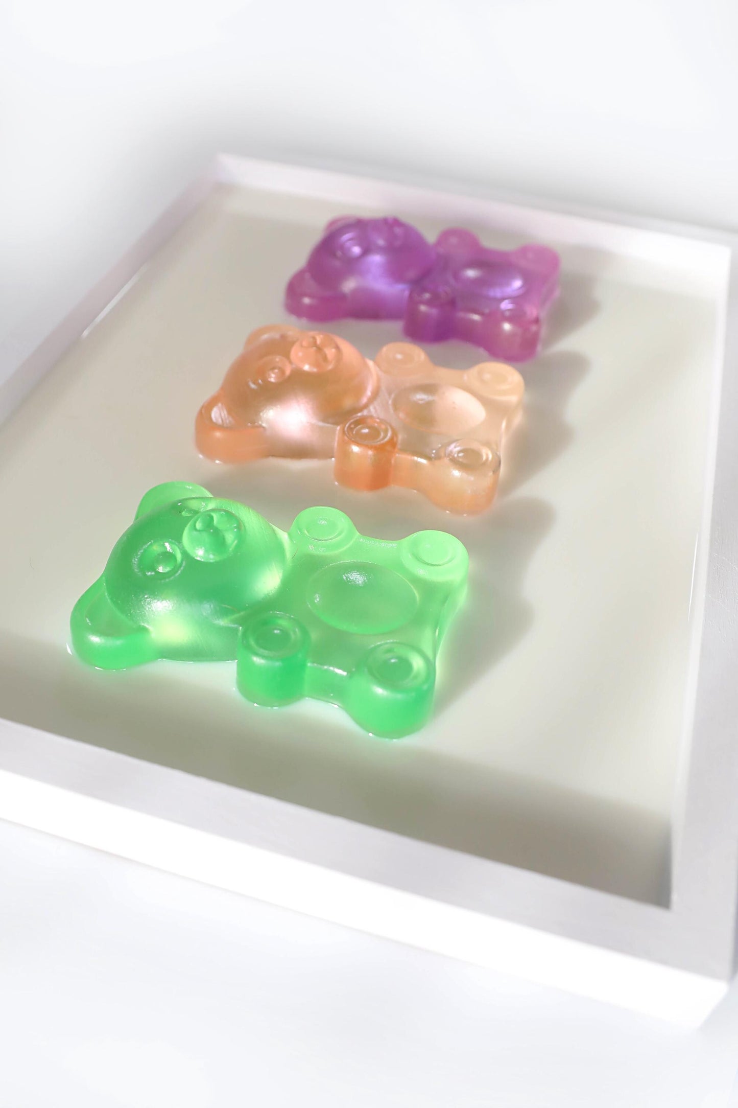 Nursery Wall Art Set of 3 Resin Bears, Charming Lilac Frame Decor for Babies, Baby Gift for New Parents and Nursery Decor