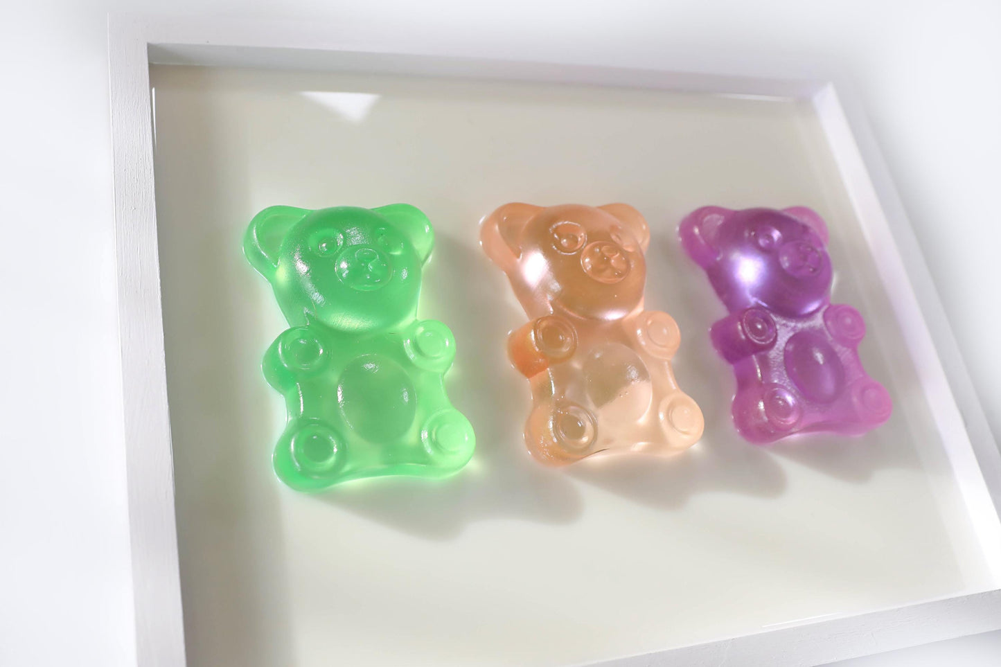 Nursery Wall Art Set of 3 Resin Bears, Charming Lilac Frame Decor for Babies, Baby Gift for New Parents and Nursery Decor