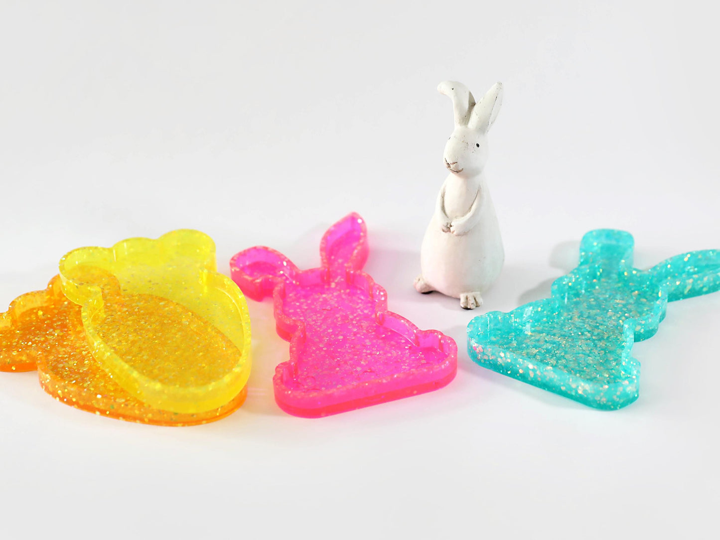 Glitter Bunny Trinket Dish, Holographic Resin Easter Decor, Ideal for Accessories & Gifts for Kids