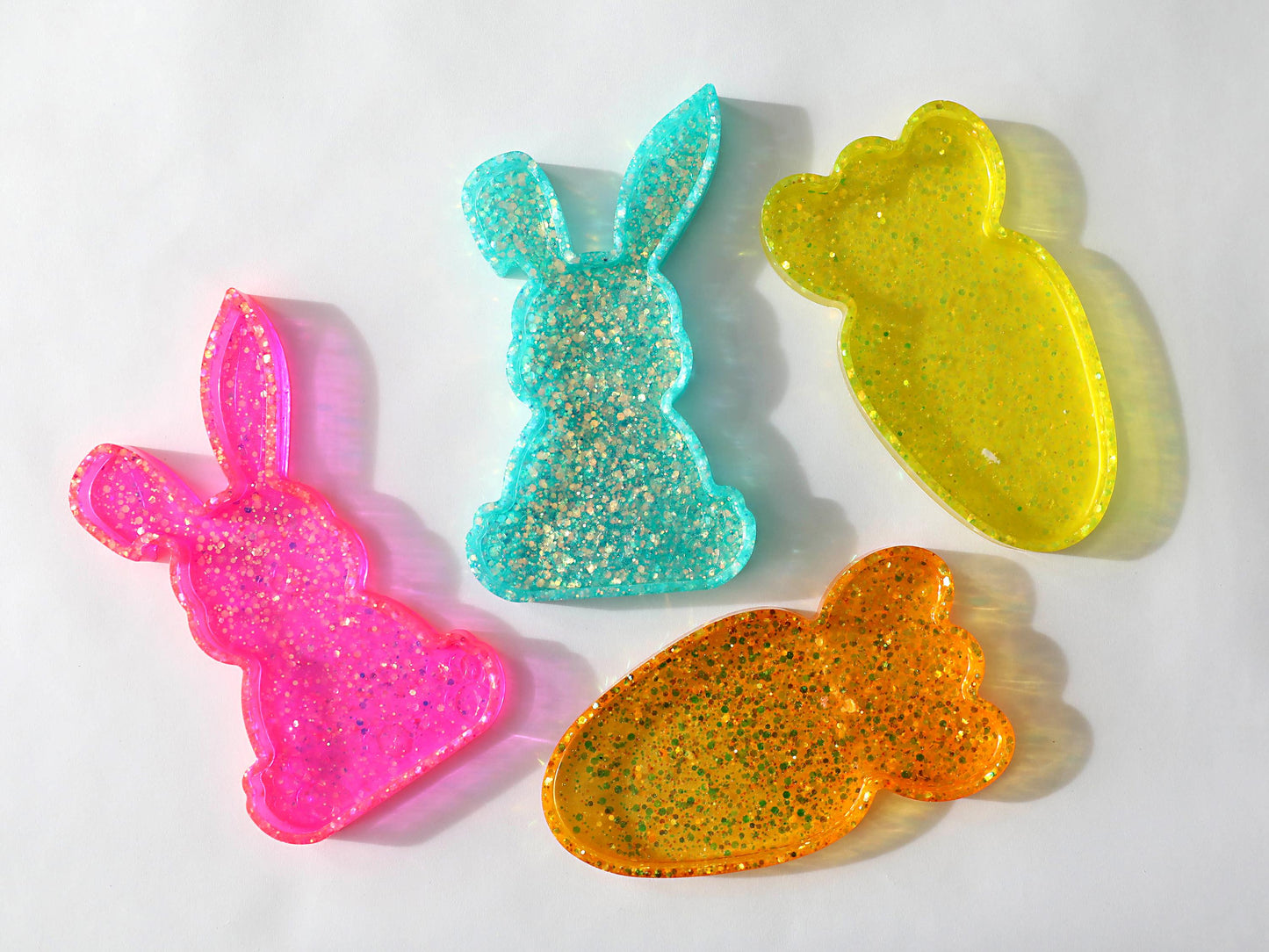 Glitter Bunny Trinket Dish, Holographic Resin Easter Decor, Ideal for Accessories & Gifts for Kids