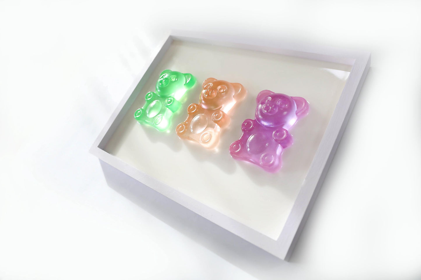 Nursery Wall Art Set of 3 Resin Bears, Charming Lilac Frame Decor for Babies, Baby Gift for New Parents and Nursery Decor