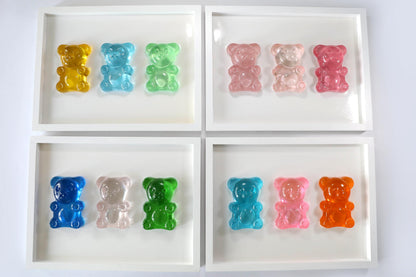 Nursery Wall Art Set of 3 Resin Bears, Charming Lilac Frame Decor for Babies, Baby Gift for New Parents and Nursery Decor
