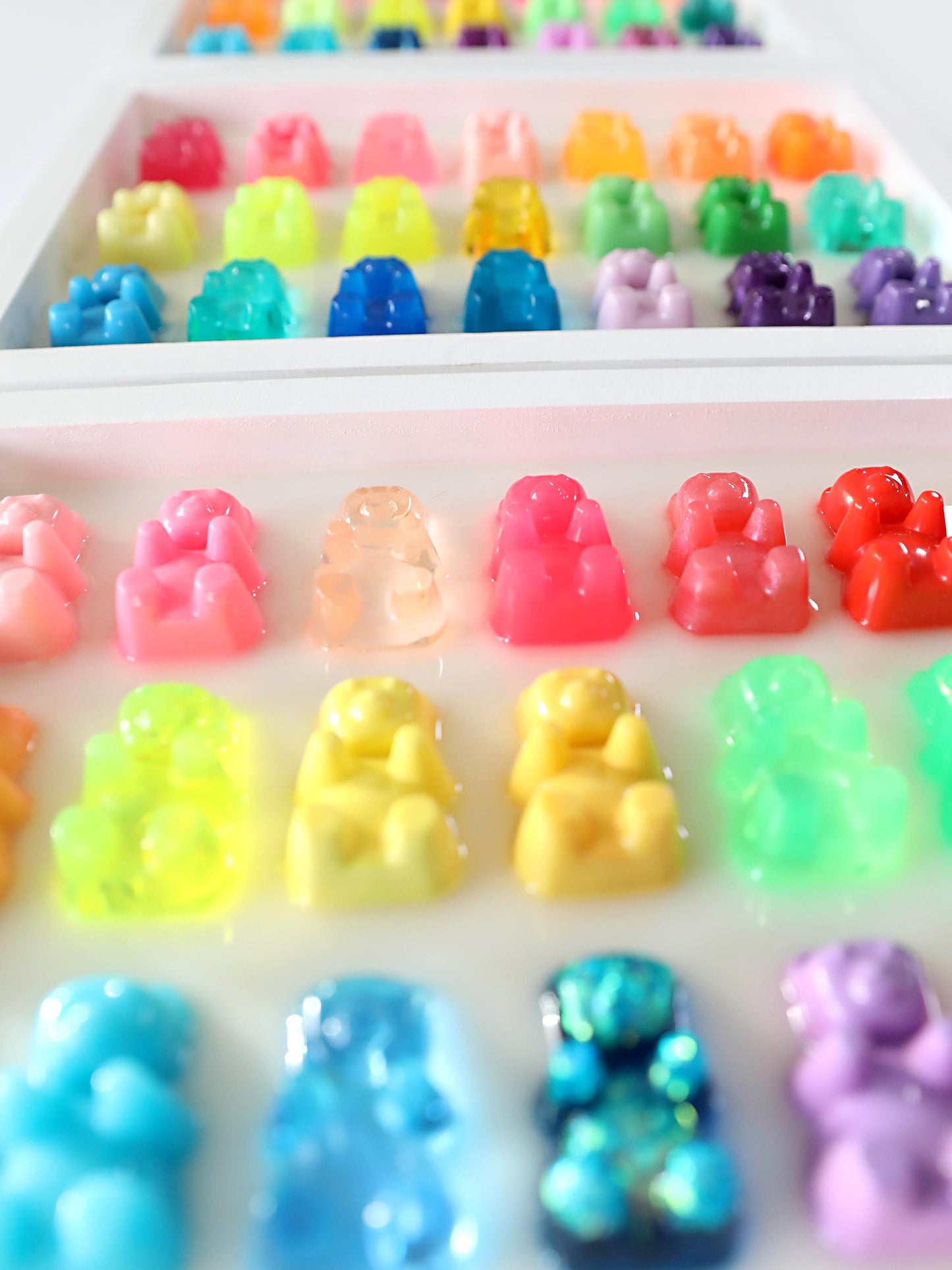 Rainbow Gummy Bears - Bright Resin Art Piece for Home Decoration - Unique Birthday Gift Idea or Housewarmings
