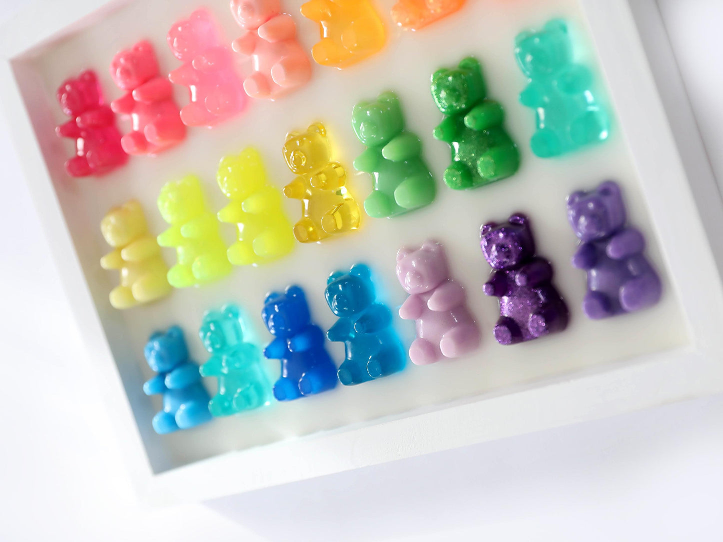 Rainbow Gummy Bears - Bright Resin Art Piece for Home Decoration - Unique Birthday Gift Idea or Housewarmings